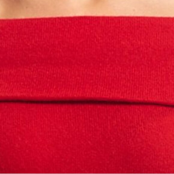 NWT Cable & Gauge Marilyn Off Shoulder Rayon/Polyester Sweater-Candy Apple Red-M - Picture 2 of 4